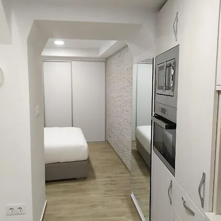 Harriette Apartment